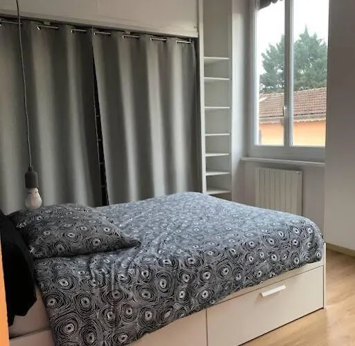 Joli Canut - Proche De Fourviere - 6 Couchages Apartment Lyon